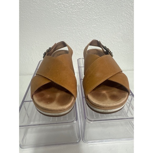 UGG Tan Leather Cross Strap Adjustable Buckle White Sole Sandals - Picture 4 of 10